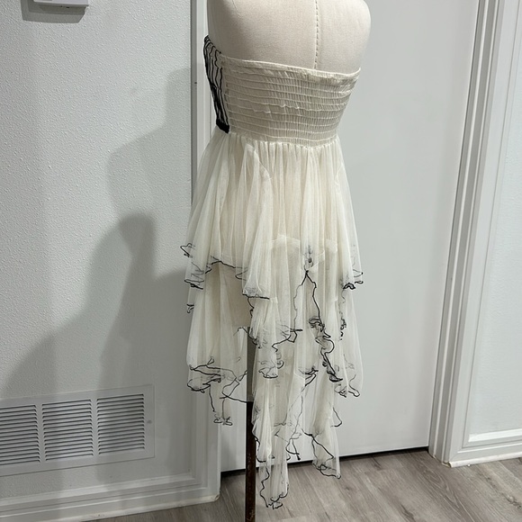 Free People Very Rare Strapless Cascading Ruffle Mesh Dress in White - Picture 4 of 15